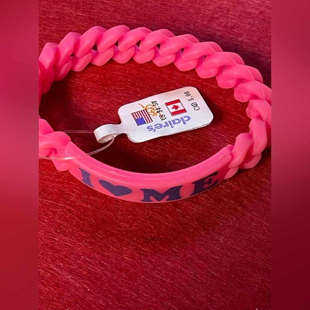 120 - Claire’s I ❤️ me bracelet